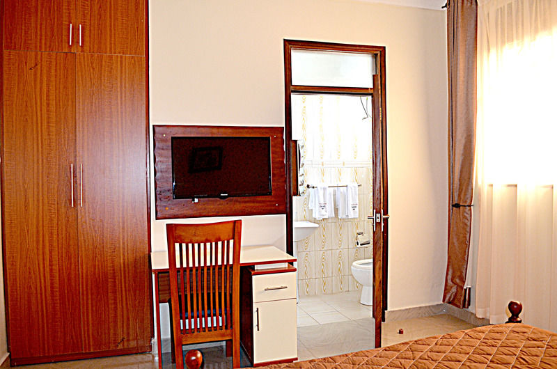 Marie'S Royale Hotel Kampala Luaran gambar